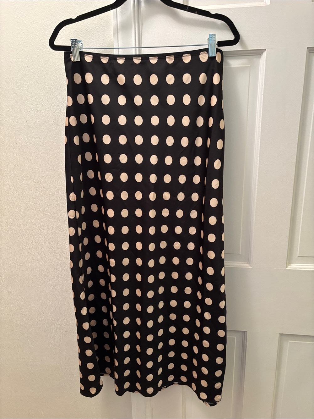 A New Day Polka Dot Midi Skirt - Black with Beige Dots
Size Large